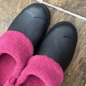 Hunter women’s play insulated clog